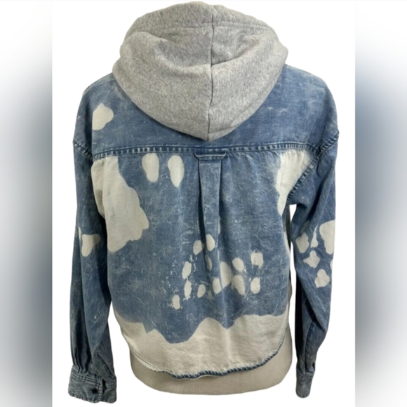 American eagle denim chambray tie dye hooded shacket - Picture 3 of 4